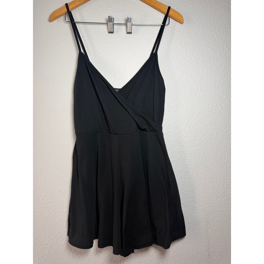 Boohoo Black Wrap Front Skort Romper Dress Women’s US 8 Flowy Minimalist